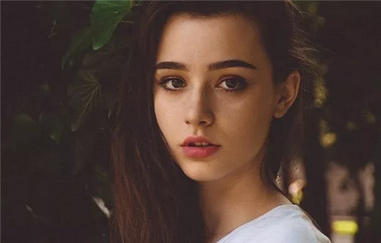 玻尿酸隆鼻多久补打一次，隆鼻手术，玻尿酸隆鼻维持时间，玻尿酸隆鼻后需要做好什么护理，玻尿酸隆鼻后能够维持多久