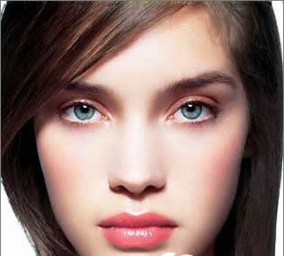 注射隆鼻手术后需要注意什么,隆鼻的材料,隆鼻手术的恢复期