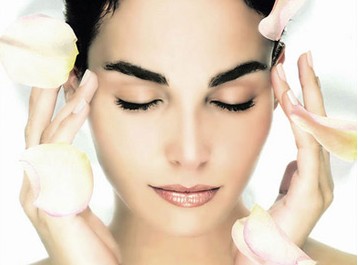 假体隆鼻的材料,隆鼻效果,硅胶隆鼻的安全性