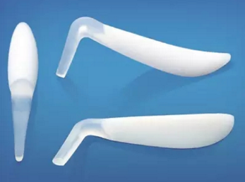 假体隆鼻容易感染吗，隆鼻整形，膨体隆鼻手术，隆鼻材料，膨体隆鼻，隆鼻手术，