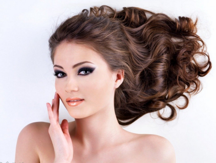 自体脂肪填充鼻唇沟术风险有吗?