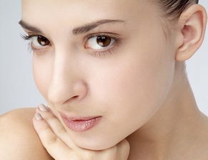 哪些人适合做假体隆鼻