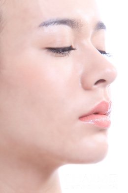 隆鼻手术价位一般需要多少