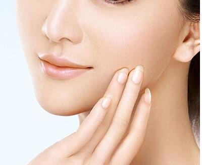 隆鼻手术的方法