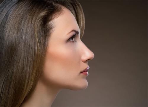 不开刀的隆鼻方法