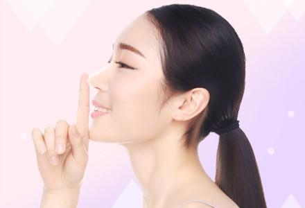 假体隆鼻多久恢复自然