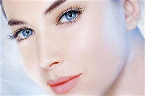 歪鼻矫正术后的风险和并发症