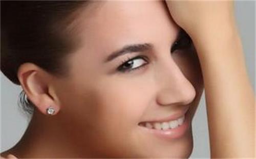 驼峰鼻矫正手术过程