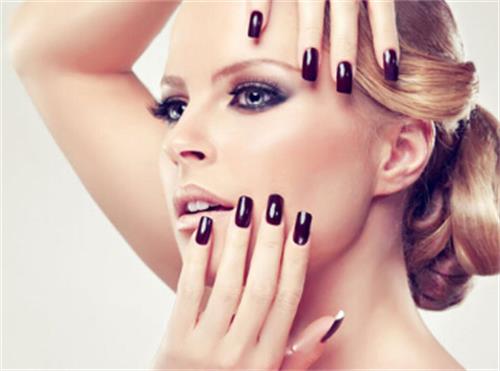 玻尿酸隆鼻的优缺点