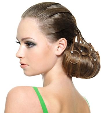 郑东学来郑掀美鼻热潮 3次隆鼻失败女求美鼻