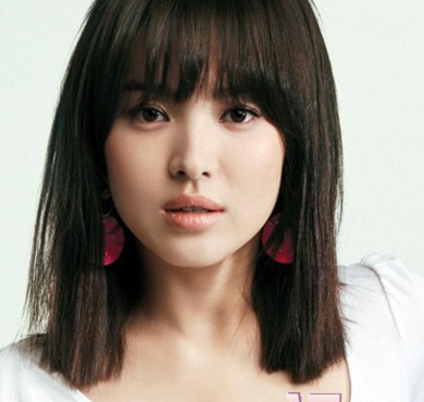 为向偶像看齐 女子赴医院做隆鼻手术