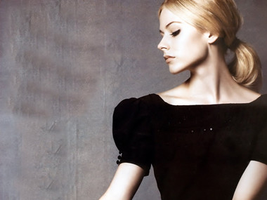 女子赴美容店隆鼻被注射奥美定 需再花4000元取出